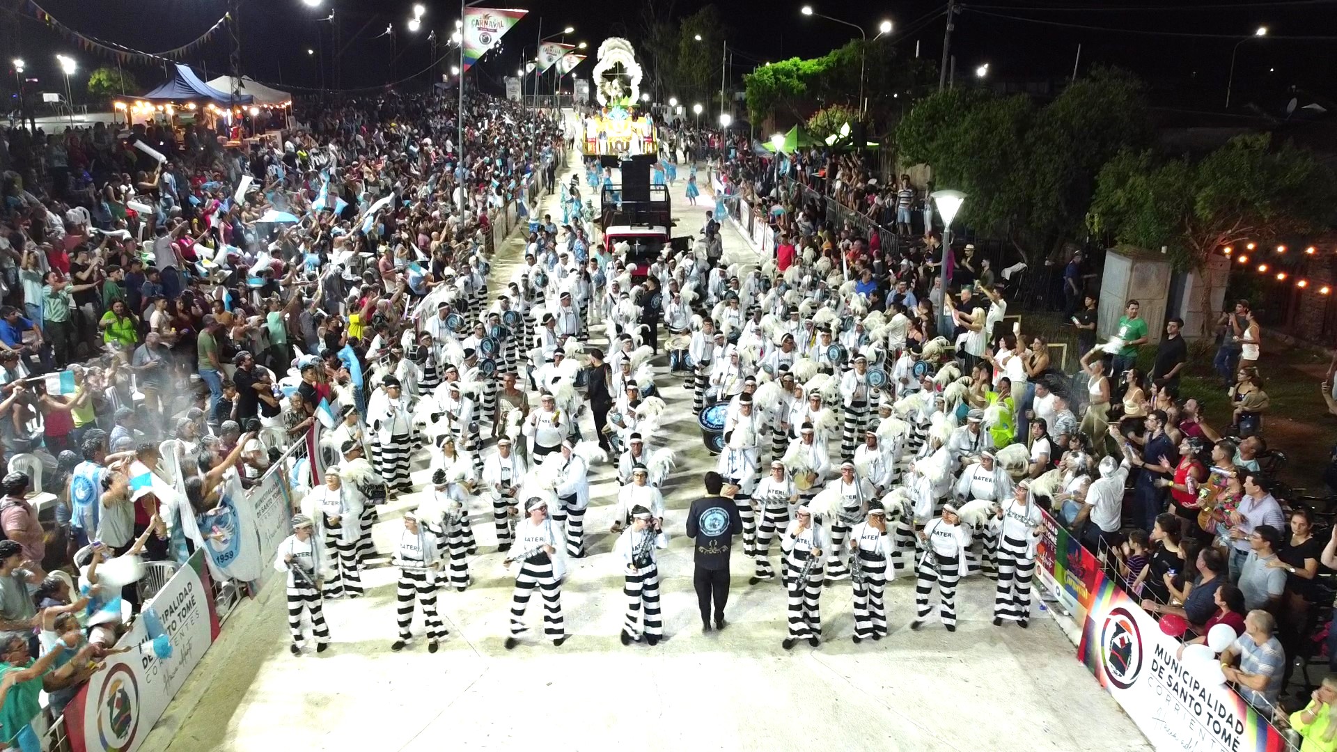 Multitudinaria segunda noche de carnaval en la Capital del Ritmo