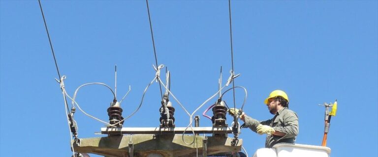 Las «explicaciones» de la DPEC: Trabajan en la reposición del servicio eléctrico de Virasoro, Santo Tomé y La Cruz
