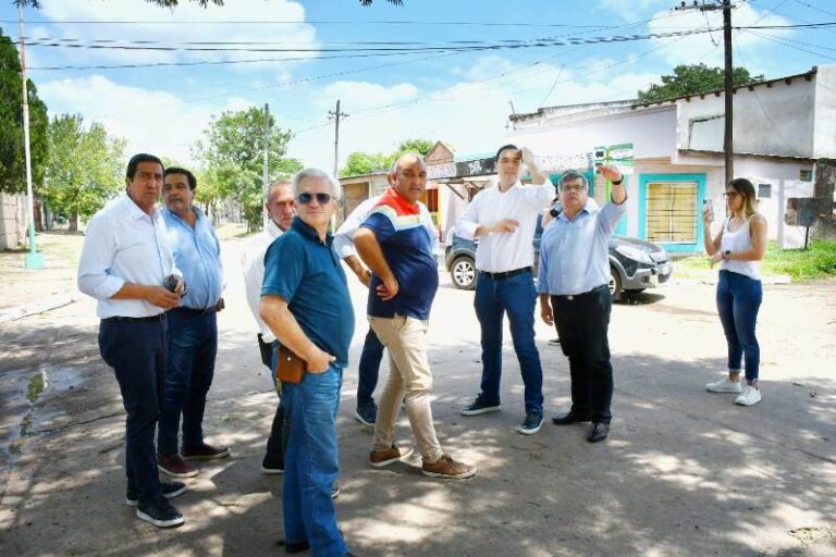 Tormentas: Valdés garantizó asistencia a todas las zonas afectadas en la provincia