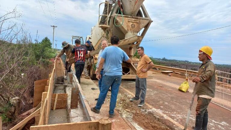 Avanzan los trabajos sobre la alcantarilla del arroyo Itacuá aunque no dan precisiones para cuándo estará terminada la obra