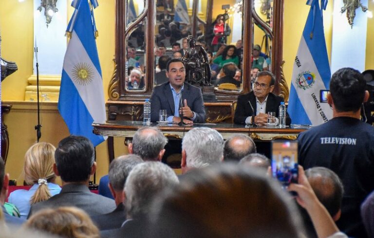 Presentaron la Campaña de Vacunación contra el Dengue que llevará adelante el Gobierno provincial