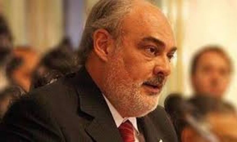 Rechazo judicial a cautelar de Ricardo Colombi contra la Convención de la UCR