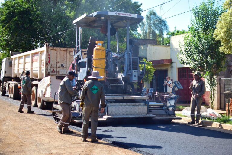 Reactivan las obras de asfaltado que se iniciaron en Santo Tomé