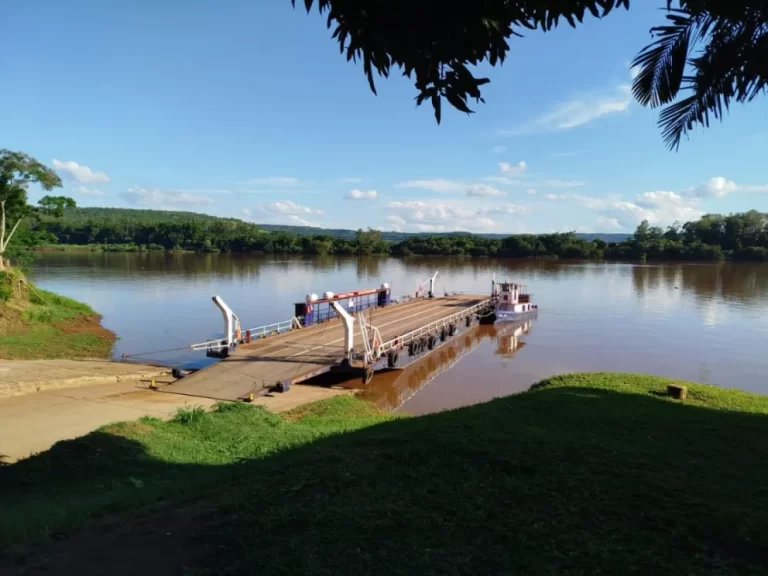 Notable disminución del flujo de camiones argentinos en el puerto San Javier-Porto Xavier