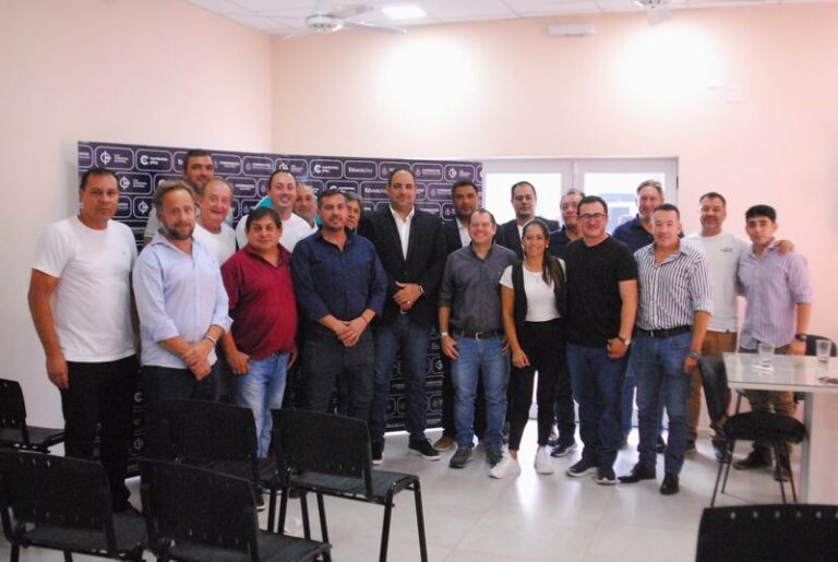 Pablo Alonso logró la reelección como presidente de la FECOF