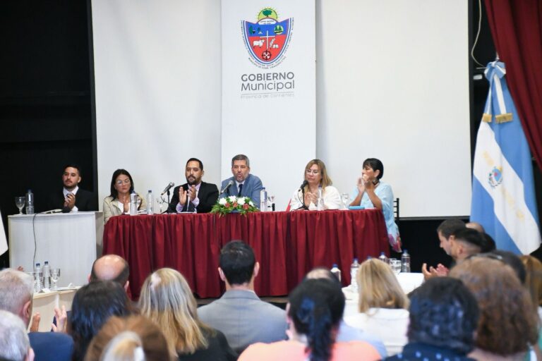 Emiliano Fernández destacó en un amplio informe las medidas económicas, sociales y educativas aplicadas en 8 años de gestión