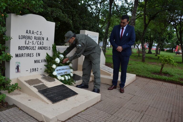 La reflexión y el homenaje primaron en el Día del Veterano y Caídos en la Guerra de Malvinas