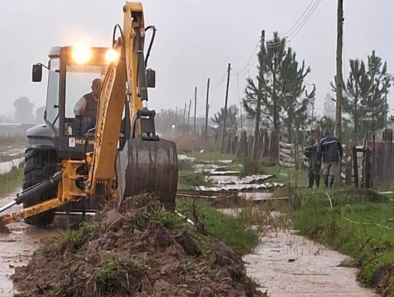 Mas de 350 milímetros de lluvia caída provoca inconvenientes en vastos sectores de la ciudad