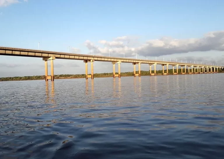 Licitación Puente Internacional: Empresa argentina presenta impugnación contra determinación de la COMAB