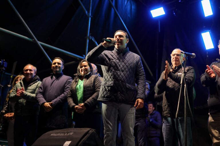 Yapeyú: los homenajes a San Martín comenzaron a la hora cero con una multitud en el Festival del Libertador