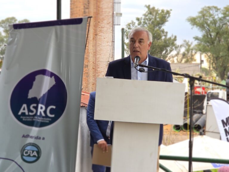 En la Sociedad Rural de Mercedes, Anselmo remarcó la necesidad de que “Nación escuche a las provincias para trabajar junto a los productores”