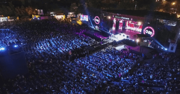 “Con la capital inundada no puedo estar pensando en festival” dijo el gobernador Juan Pablo Valdés