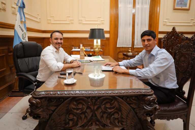 Valdés recibió al intendente de Colonia Garaví
