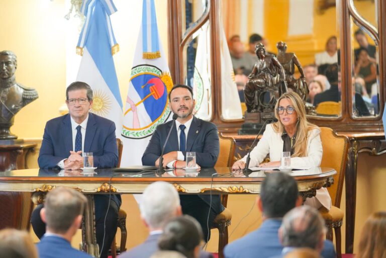 La Provincia lanzó un plan de desendeudamiento para familias y empresas