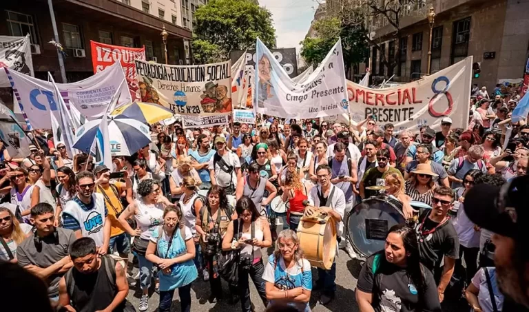 Justicia deja sin efecto artículo que restringe derechos sindicales de la docencia