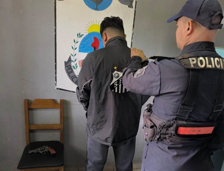 Detienen a un hombre armado tras amenazar a otro en cercanías de calle Perkins Hidalgo