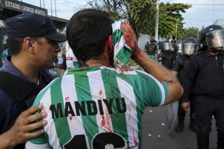 Hincha de Mandiyú que perdió un ojo por un disparo en un operativo policial será indemnizado