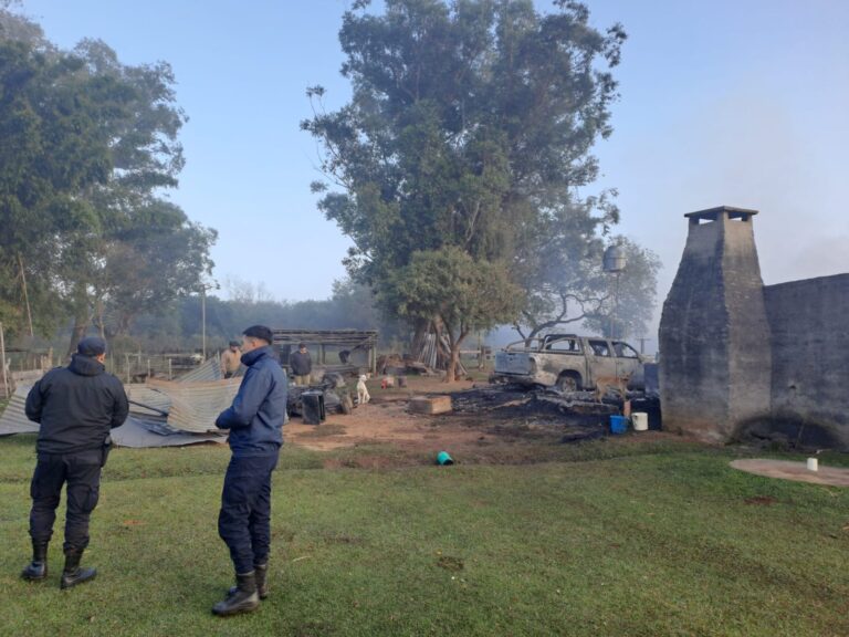 Prendieron fuego la vivienda de Pachón Almada, un conocido poblador del Paraje Gómez Cué
