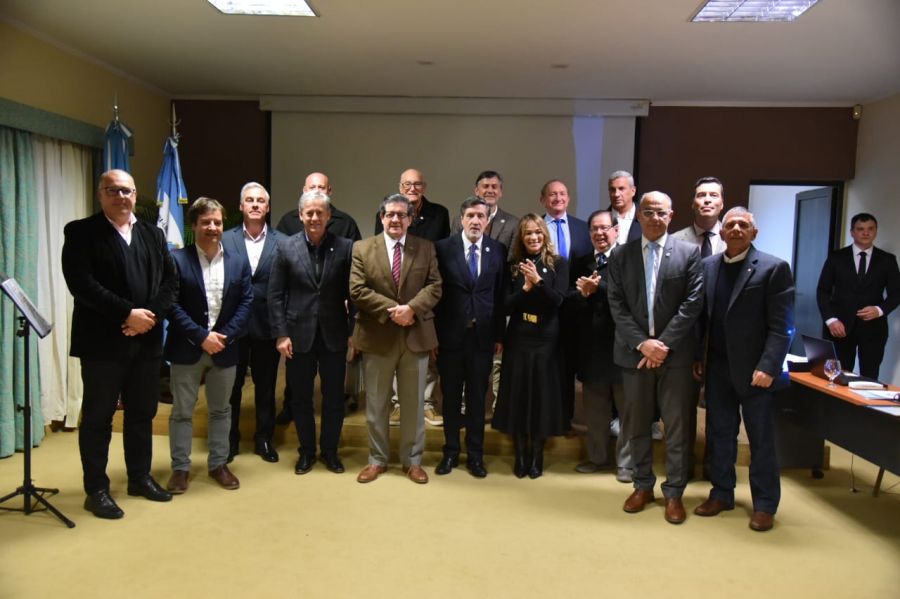 La FEC celebró sus 68 años de vida institucional y reconoció a quienes hicieron posible su histórica sede