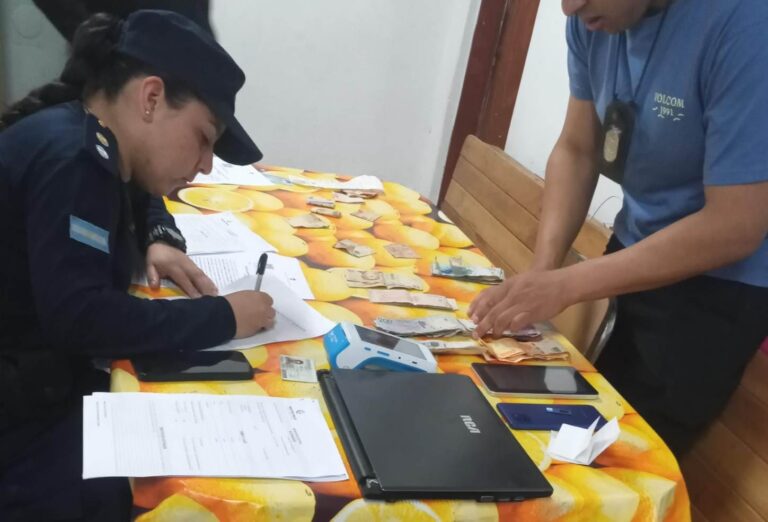 Golpe a las estafas electrónicas: Detienen en Paso de los Libres a una pareja que reventaba comercios en Alvear