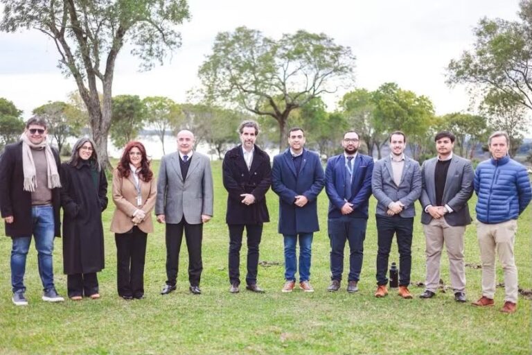 Santo Tomé consolidó una agenda histórica junto a la Fundación Barceló para fortalecer su perfil universitario y la integración regional