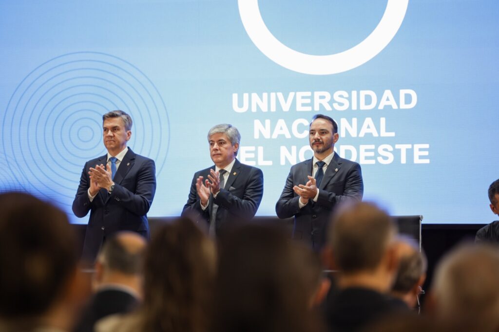 Valdés y Zdero acompañaron el acto de asunción de Larroza en la UNNE