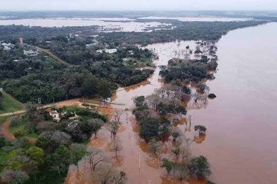Seguimiento permanente del comportamiento del río Uruguay