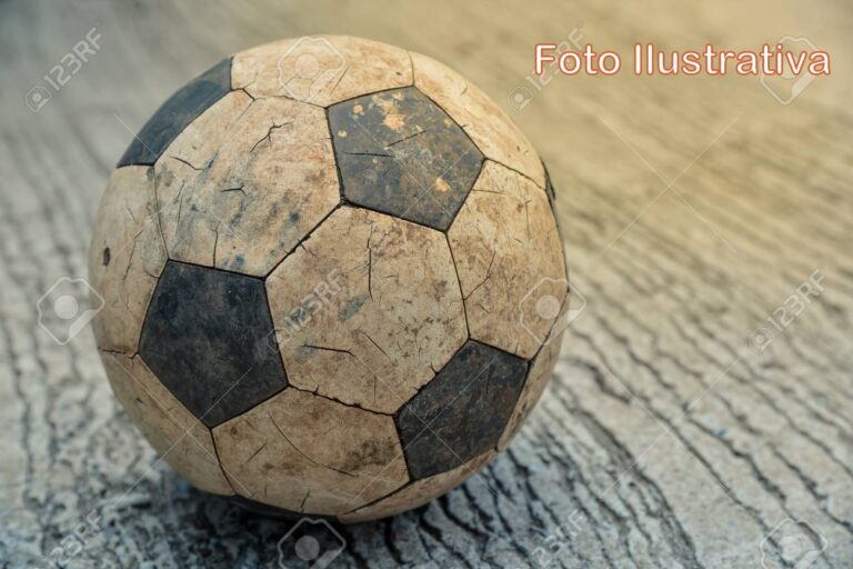 Otra polémica en la Liga Santotomeña: pretenden multar a los jugadores que exigieron mejores pelotas para disputar un partido