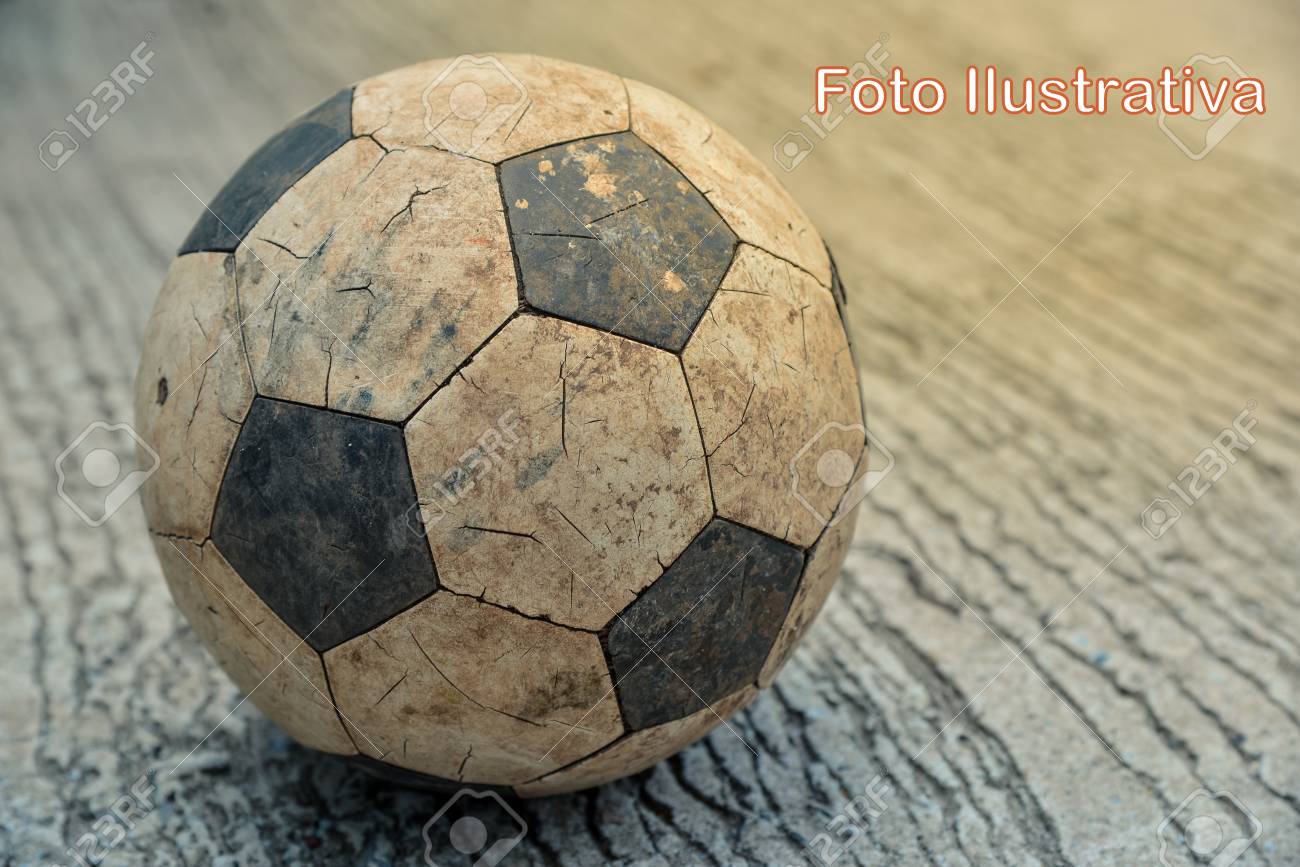 Otra polémica en la Liga Santotomeña: pretenden multar a los jugadores que exigieron mejores pelotas para disputar un partido