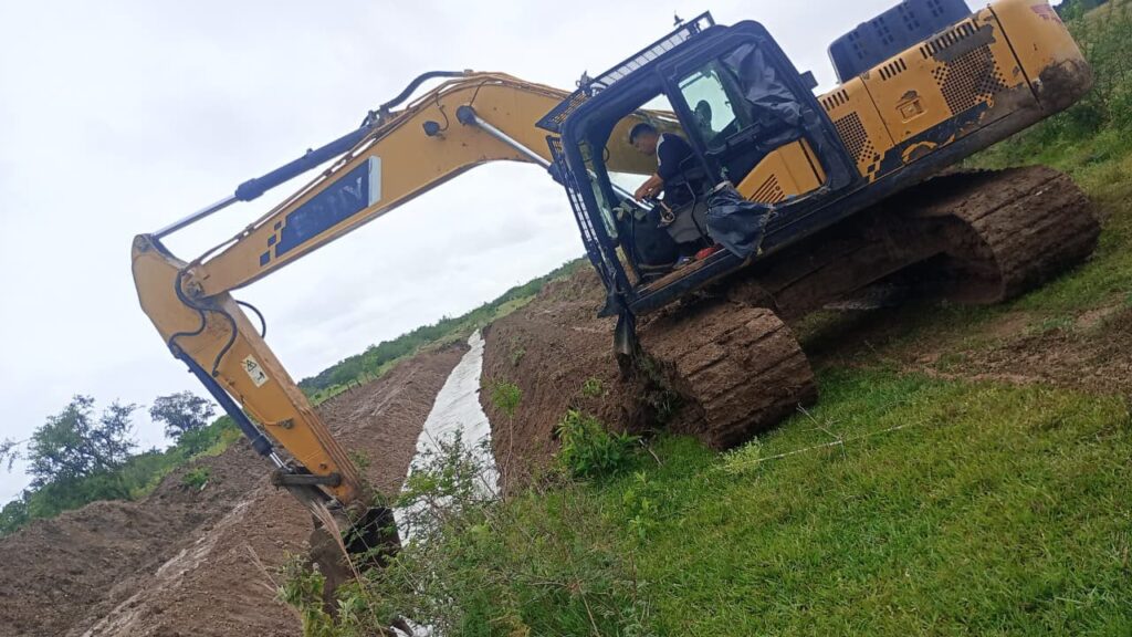 Intensifican la limpieza de canales y alcantarillas ante las lluvias