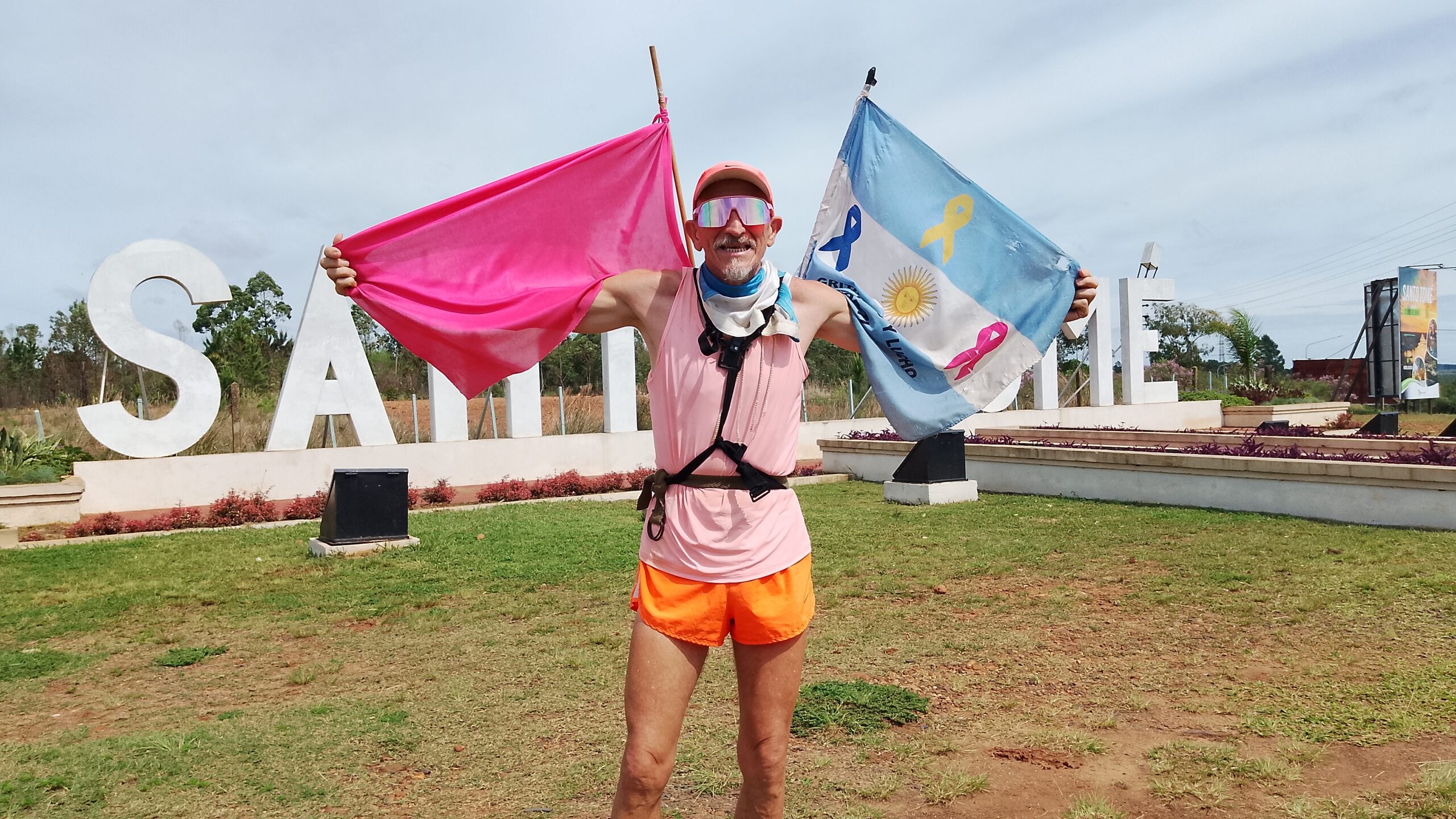 Un atleta misionero recorre el país a pie para concientizar sobre la prevención del cáncer